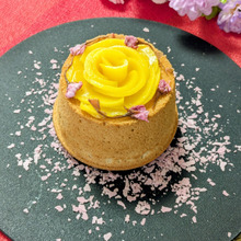 娘に独り占めして食べてもらいたい!〜手のひらサイズの桜と桃のシフォンケーキ〜