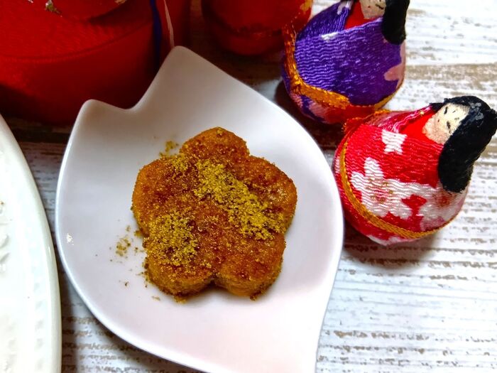 子供と一緒に楽しく作る! 和の美味しさを楽しむ、黒糖まぶしの「お花の生きなこ」