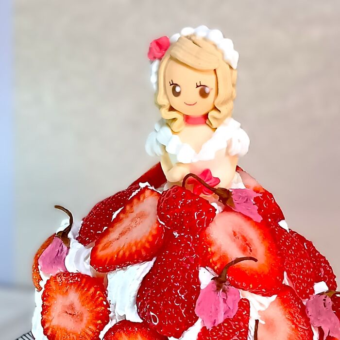 炊飯器で簡単!春色ドレスのプリンセスケーキ~ひな祭りに~