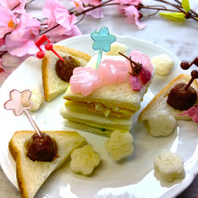 10枚切り食パンで簡単! ひしもち風ひなまつりサンドイッチ!