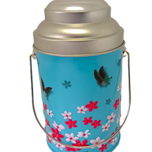 【カルディ】爽やかブルー缶で春気分!お勧めお菓子缶!中身を食べると気分は台湾気分?