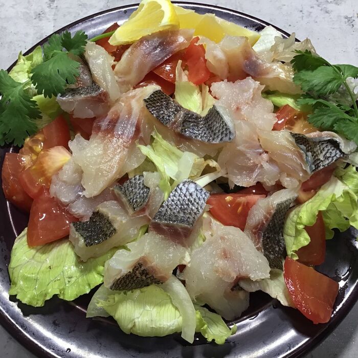 天然魚クエスト!旬の魚が自宅に届いた。春のお魚料理。イサキのカルパッチョ
