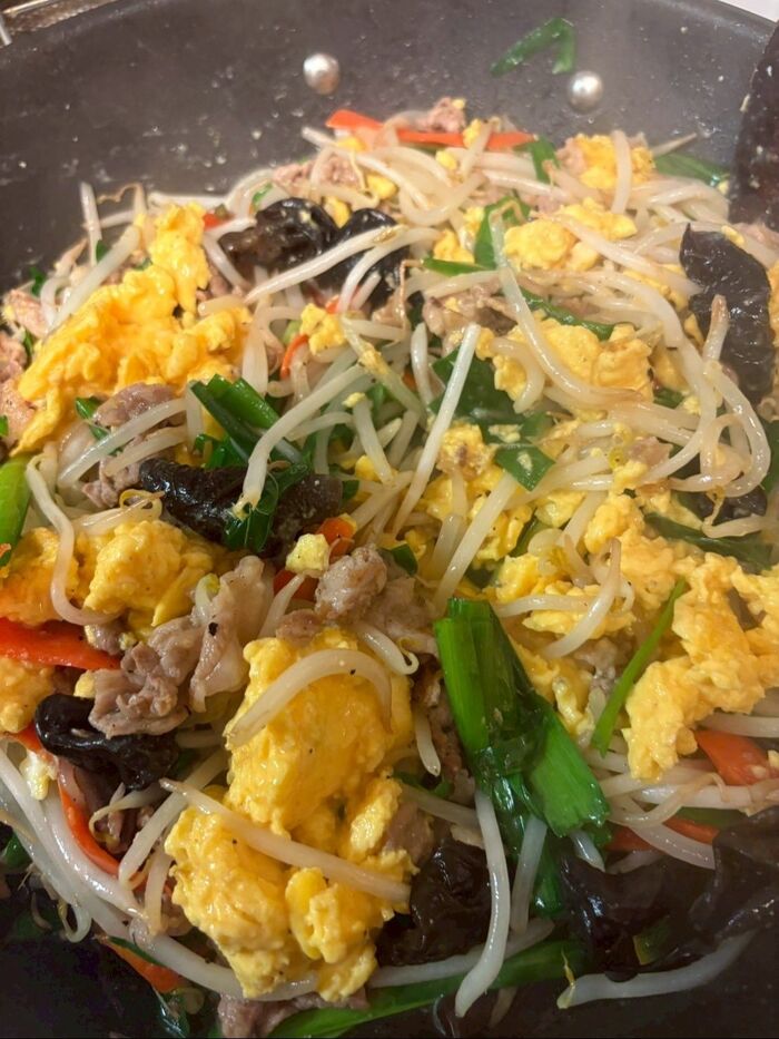 こんな感じ、主役の卵とキクラゲがいっぱいの方が綺麗で美味しいです!