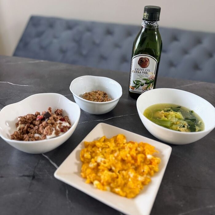 油を最初に摂ることでエネルギー消費しやすい「オイルファースト」という新習慣を朝食メニューで実践!