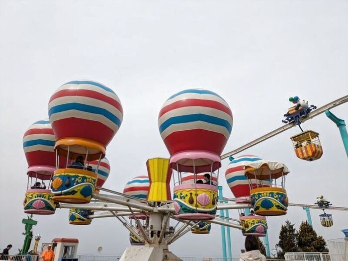 【入園料無料】絶景を楽しめる!山の上の遊園地