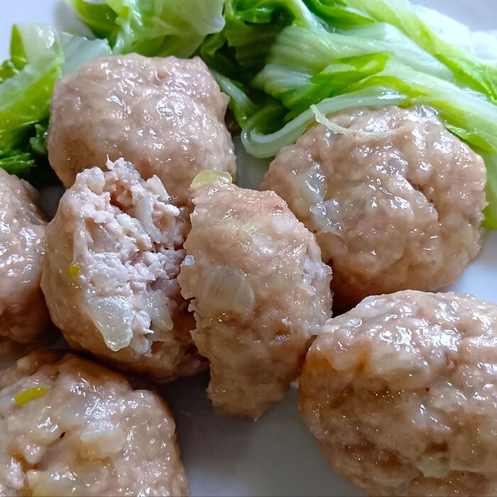 手間なく、しっとり美味しいシュウマイが電子レンジだけで完成します。