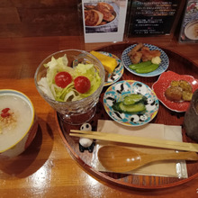 いきなりパンダの寝床・・・お粥lunch