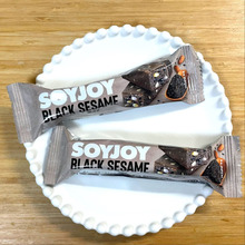 ゴマの上位互換はコレ!片手で食べられる「SOYJOY黒ゴマ」