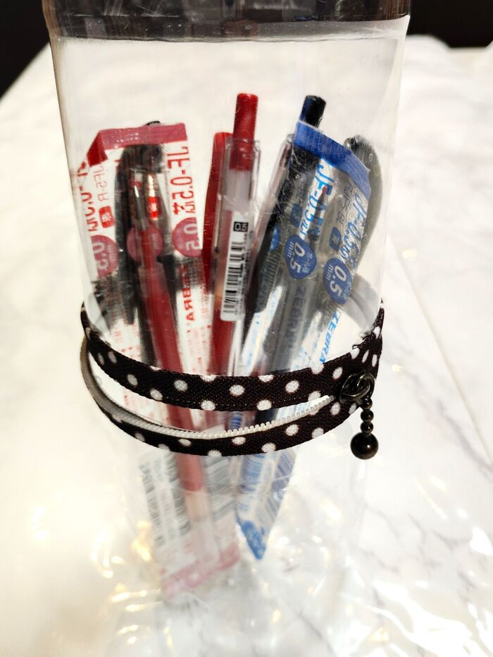 ペットボトル捨てないで~!スケルトンなペンケースができちゃうよ(^^)/