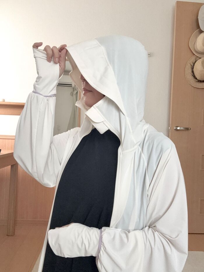 【紫外線対策】顔まで隠せてしかも涼しい!UVカット率99%のパーカー