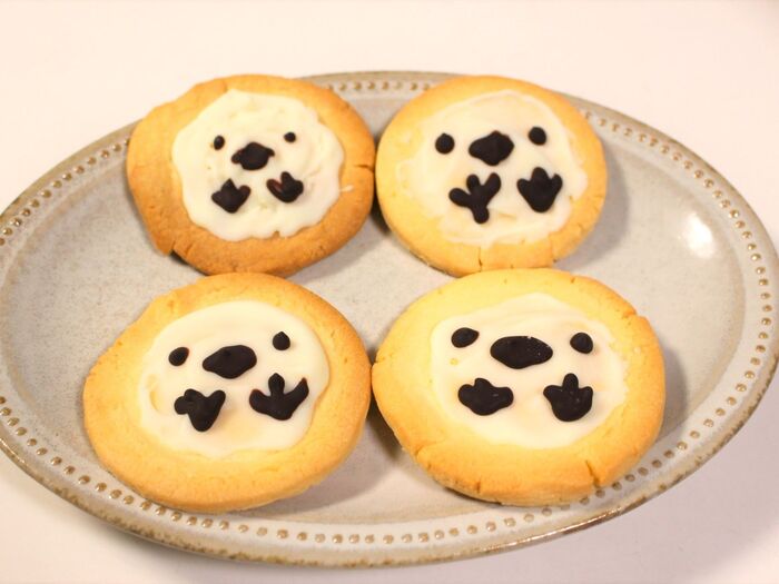かわいすぎて食べられない!シマエナガクッキー