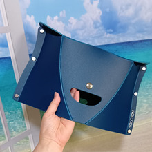 激混みレジャーの救世主!折りたたみイス難民を救う「神チェア」現る!?園芸お手入れ中にも!