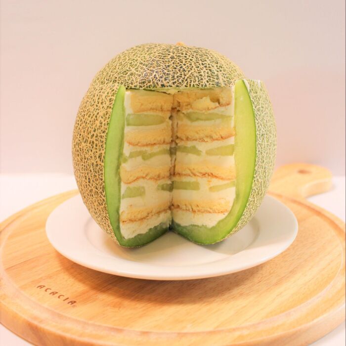 あこがれの「メロン丸ごとケーキ」手作りしてみた!