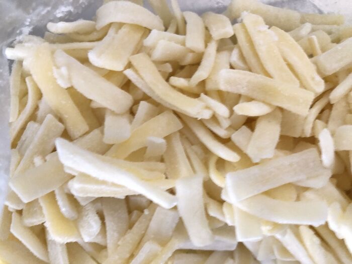 2週間程冷凍したピザ用チーズです