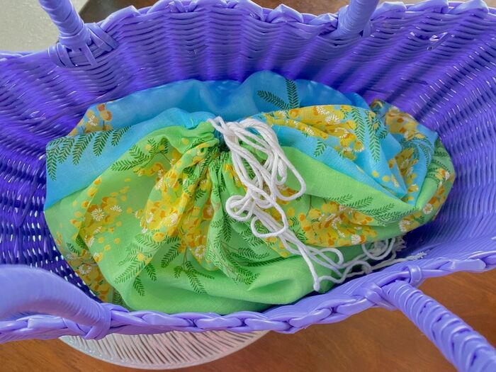 大判ハンカチ2枚で!「かごバッグ用茶巾袋」