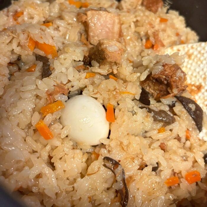 セブンの豚角煮で〈中華おこわ〉が簡単に炊けました!