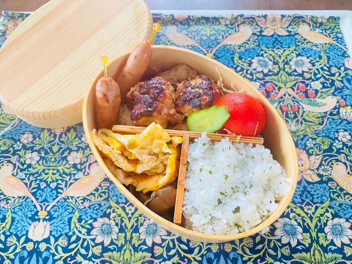 冷めても美味しい鶏団子弁当!たくさん作って冷凍保存も可能