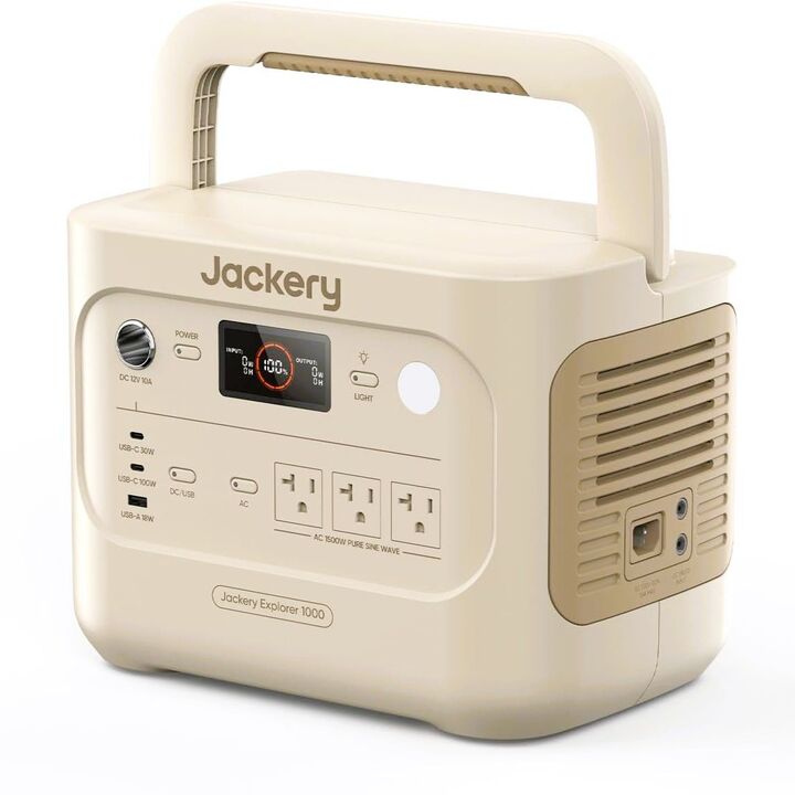 【40代・50代】屋外はもちろん、家の中でも超便利!小型で軽~い「ポータブル電源」をAmazonセールでお安くゲット!停電時や夏のレジャーにも大活躍ですよ♪