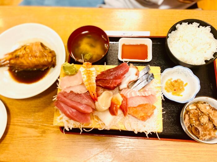 新鮮!海の目利きが腕を振う!海鮮定食