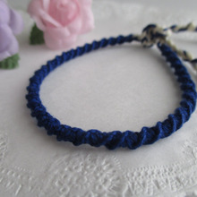 【動画付き】刺繍糸で作る!!ねじり編みのミサンガ~2色使い~