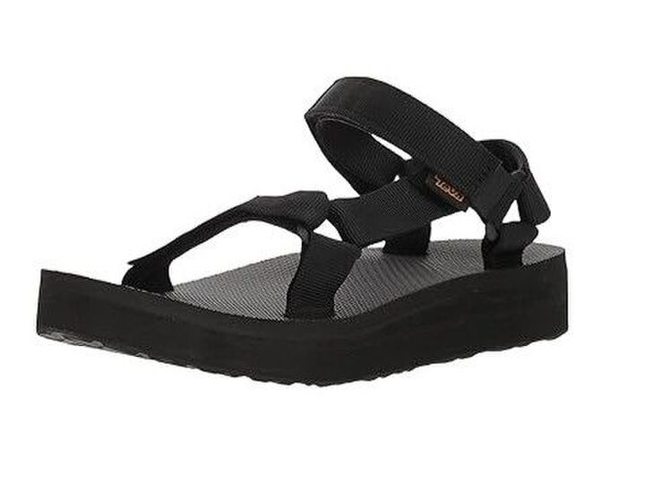 今すぐ欲しい!【テバ、ロキシー、リーボック】人気サンダルをAmazonタイムセールでお安くゲット♪