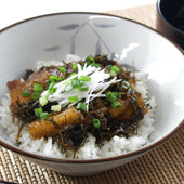 旨甘辛でおいしい!昆布入り豚蒲丼の具【夏休みのお昼ごはん】