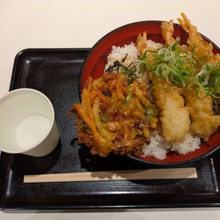 【コスパ最強】ご飯大盛り無料!サクッ旨な天丼!