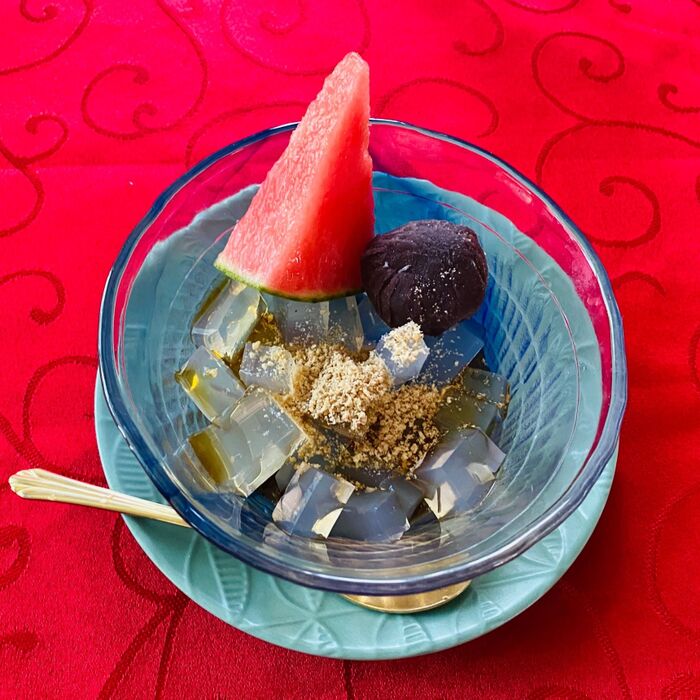 美味しくダイエット!ヘルシースイーツ「黒蜜寒天」