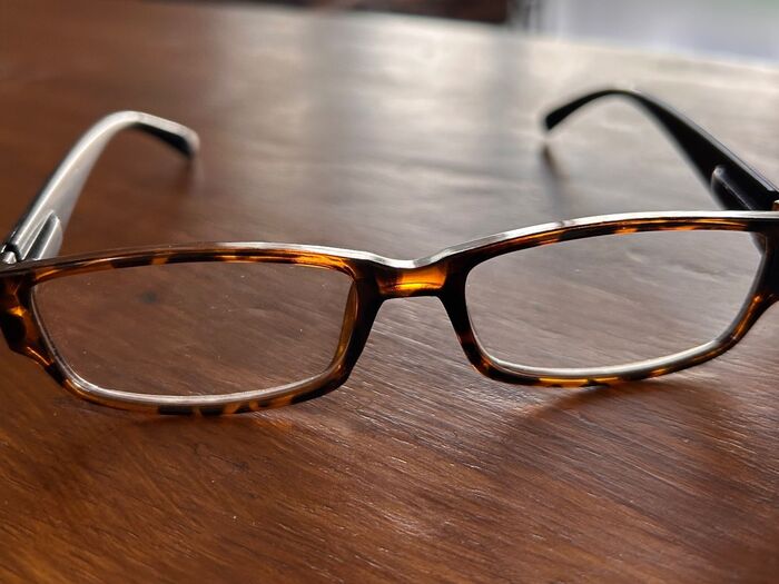 100均で十分じゃないか!ダイソーで見つけた老眼鏡