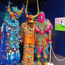 関西万博!気軽に立ち寄れるコモンズB館で発見!カリブの青を閉じ込めた『ラリマー』の魅力