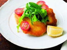 【笠原将弘さん】1枚80円の鶏むねで作る「ミラノ風カツレツ」を美味しくする裏ワザとは?大さじ2杯入れるだけ!