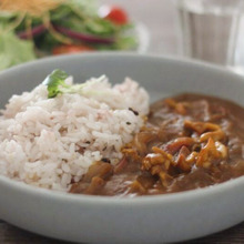自慢のご当地カレー、ほっき貝のカレー
