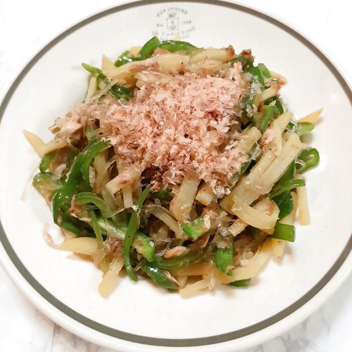 常備野菜で絶品おかず(^^)じゃがいもとピーマンのおかか炒め