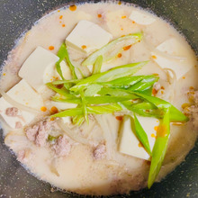 絶品!豆乳1個79円で作る「ピリ辛濃厚豆乳スープ」身体にも優しい〜