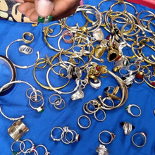 アフター万博で万博ロス解消!世界横丁で半額アクセ&トゥアレグシルバーGET~!