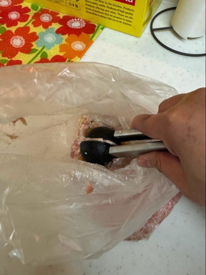 ダイソーのつくねトング