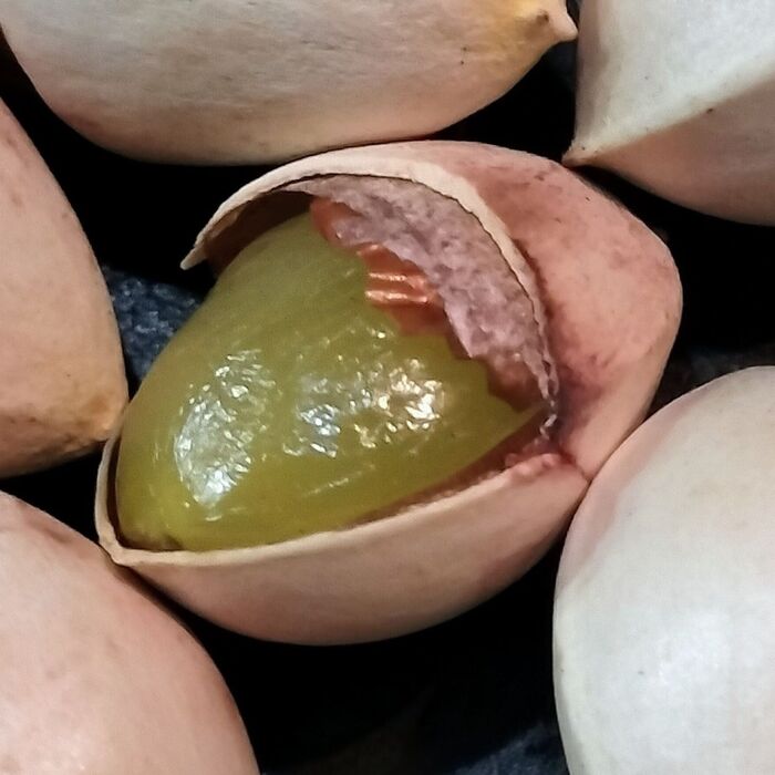 やみつき!ぷにぷに触感、もちもち食感!香ばしい翡翠色の炒り銀杏!