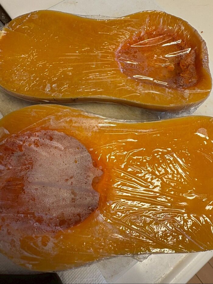 タネを取ってからラップしてチンしました!