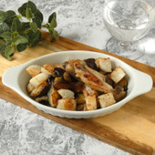 お家飲みにぴったり!「手羽中とナスのアヒージョ」