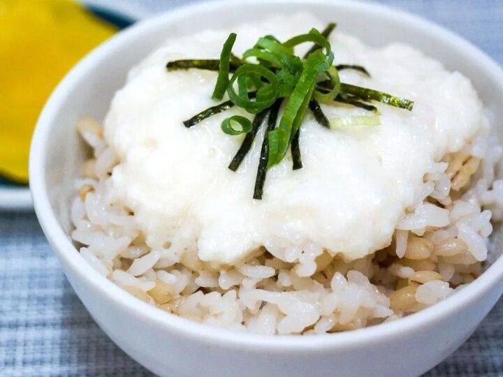 山芋をすりおろさずに「とろろ」を作る裏ワザ。まさかこんな方法があったとは!しかも絶品です♡