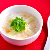 【万能おだしで作る中華粥】便利な野菜だし使用!