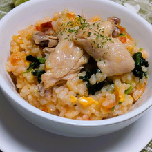 炊飯器で作るいたわりごはん!鶏とほうれん草のトマトリゾット