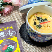 お吸いものの素とカニカマで!電子レンジの簡単蒸し豆茶碗蒸し