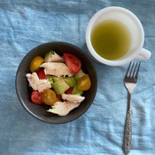 無添加サラダチキンで気軽に野菜を食べる