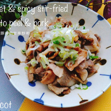 シャクシャク食感がたまらない!芋がらと豚肉の甘辛炒め