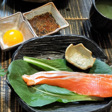 絶品!簡単!特製ダレ!サーモンボラ丼!サーモン丼のタレ!