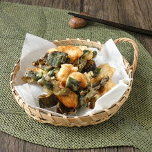 サックサク!「鶏肉と新玉ねぎの葉のかき揚げ」