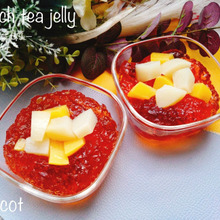 ペットボトルのままプルプルゼリー。桃の紅茶ゼリー