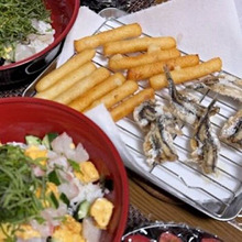 夫が釣ってきた「カタクチイワシ」のサクサク唐揚げ