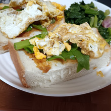 油味噌ねぎ卵トースト